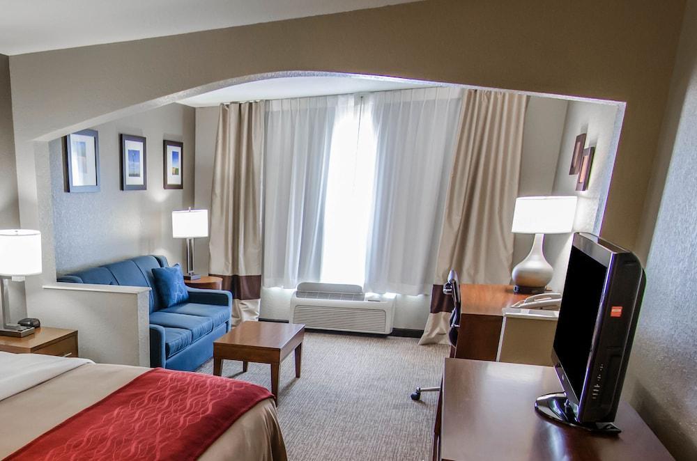 Comfort Inn & Suites Pittsburg Extérieur photo
