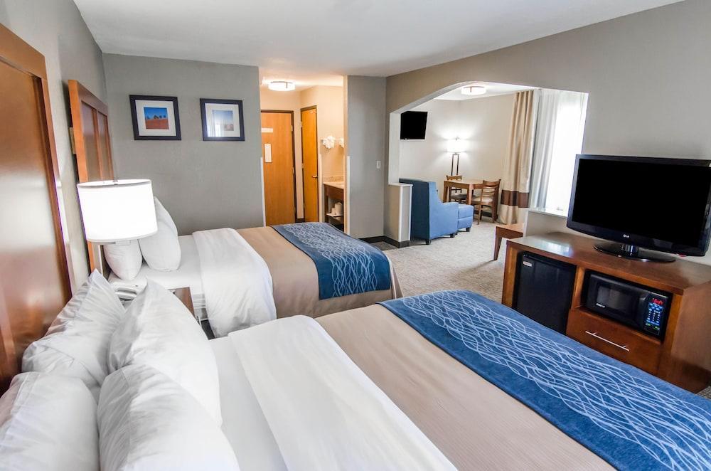 Comfort Inn & Suites Pittsburg Extérieur photo