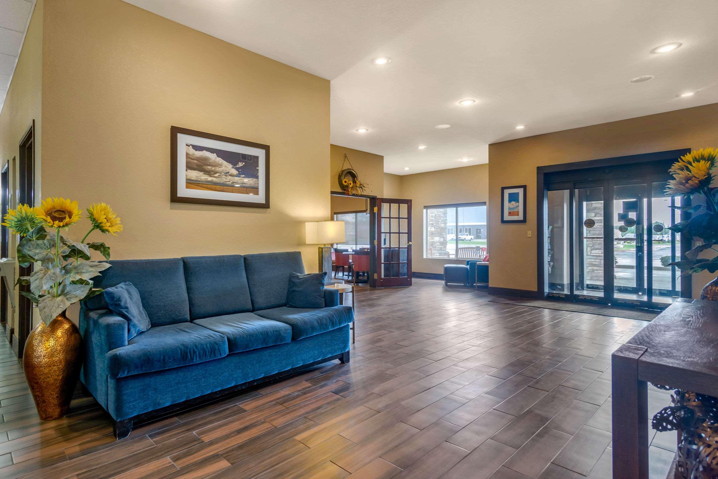 Comfort Inn & Suites Pittsburg Extérieur photo