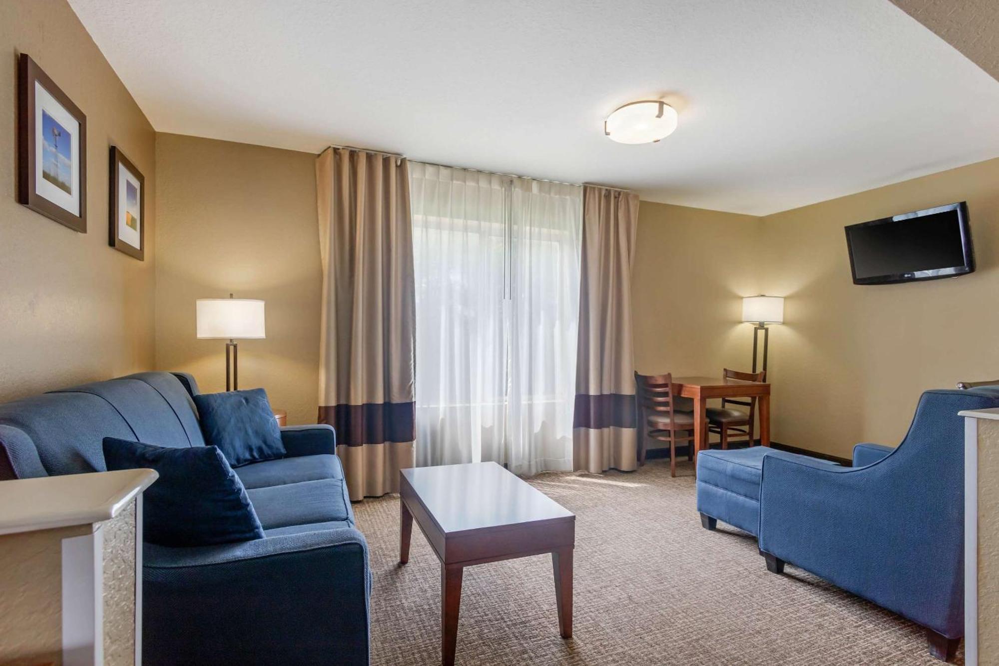 Comfort Inn & Suites Pittsburg Extérieur photo