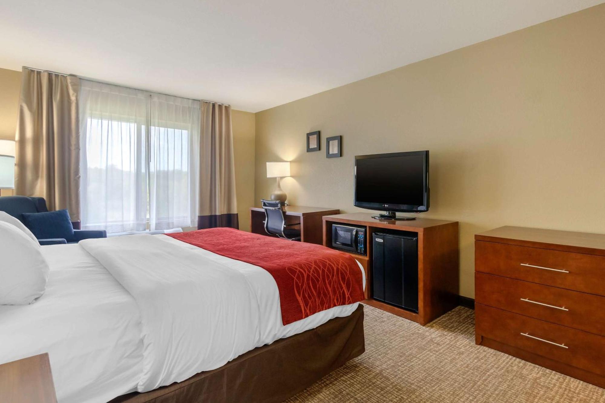 Comfort Inn & Suites Pittsburg Extérieur photo
