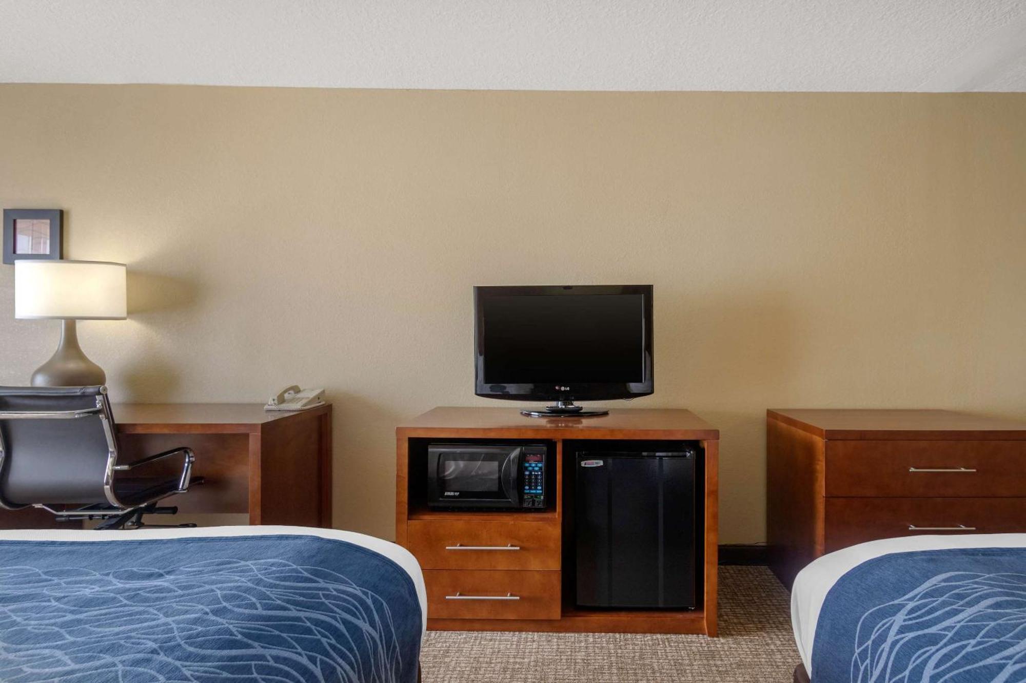 Comfort Inn & Suites Pittsburg Extérieur photo