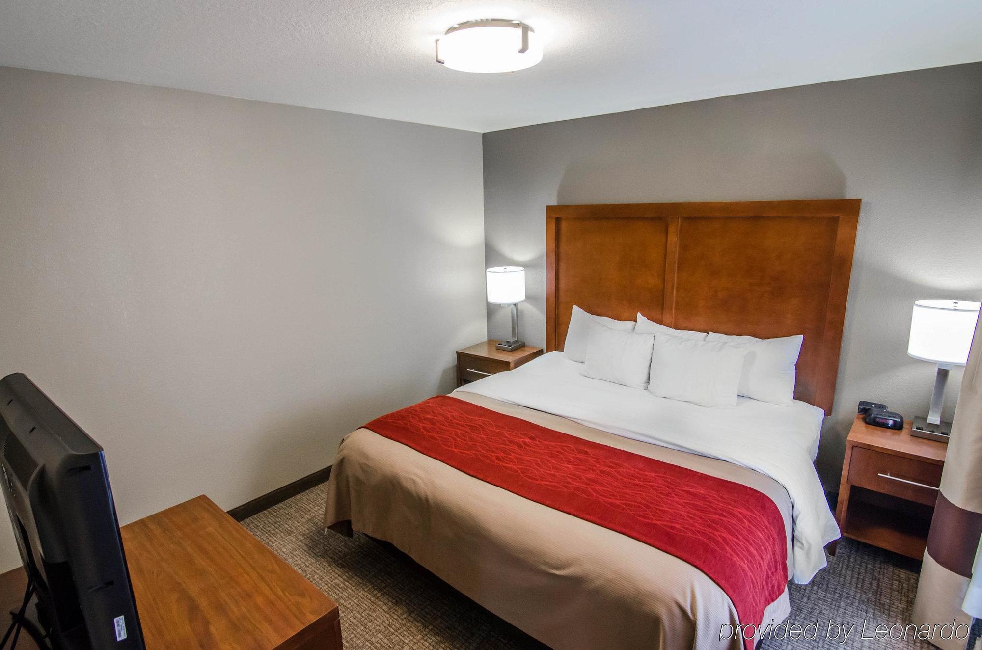 Comfort Inn & Suites Pittsburg Extérieur photo