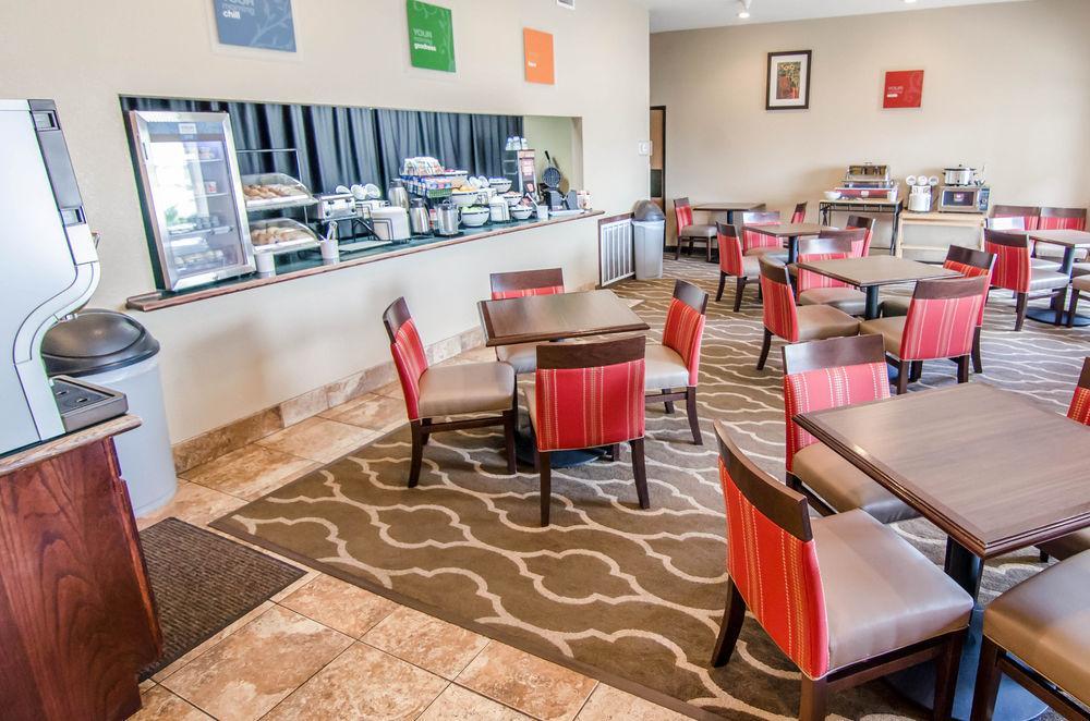 Comfort Inn & Suites Pittsburg Extérieur photo