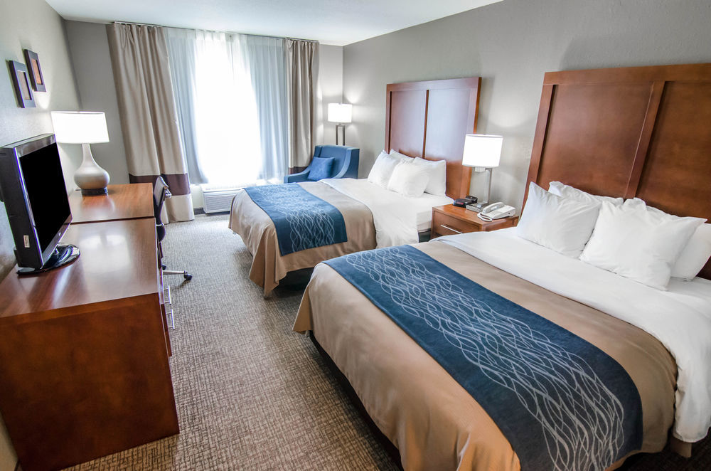 Comfort Inn & Suites Pittsburg Extérieur photo