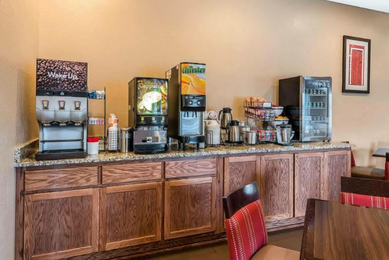 Comfort Inn & Suites Pittsburg Extérieur photo